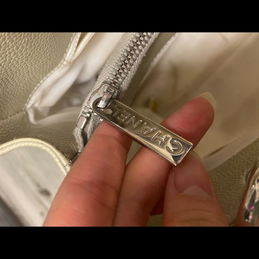 Authentic Chanel Handbag - Picture 6 of 7